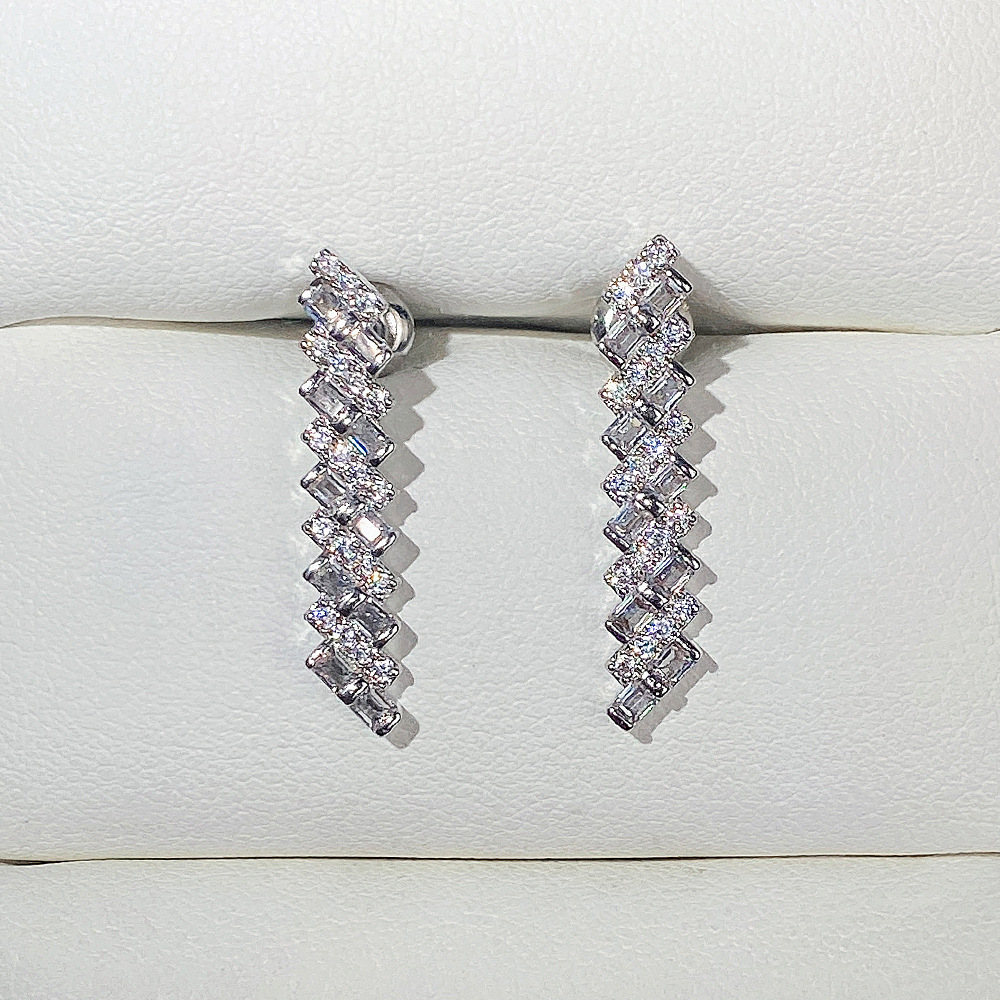 Fashion Geometric Copper Ear Studs Zircon Copper Earrings 1 Pair