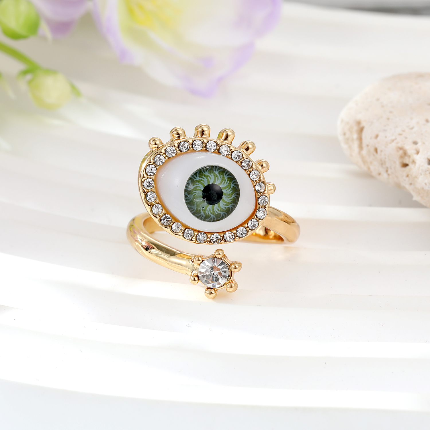 Fashion Devilu0027S Eye Alloy Resin Open Ring 1 Piece