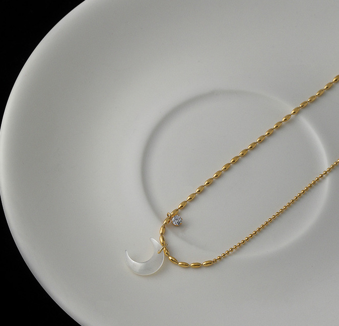Fashion Moon Shell Titanium Steel Pendant Necklace Plating Zircon Stainless Steel Necklaces