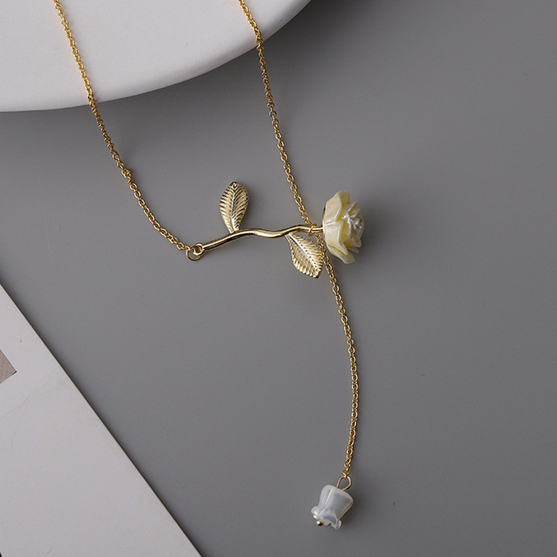 Fashion Rose Alloy Pendant Necklace 1 Piece