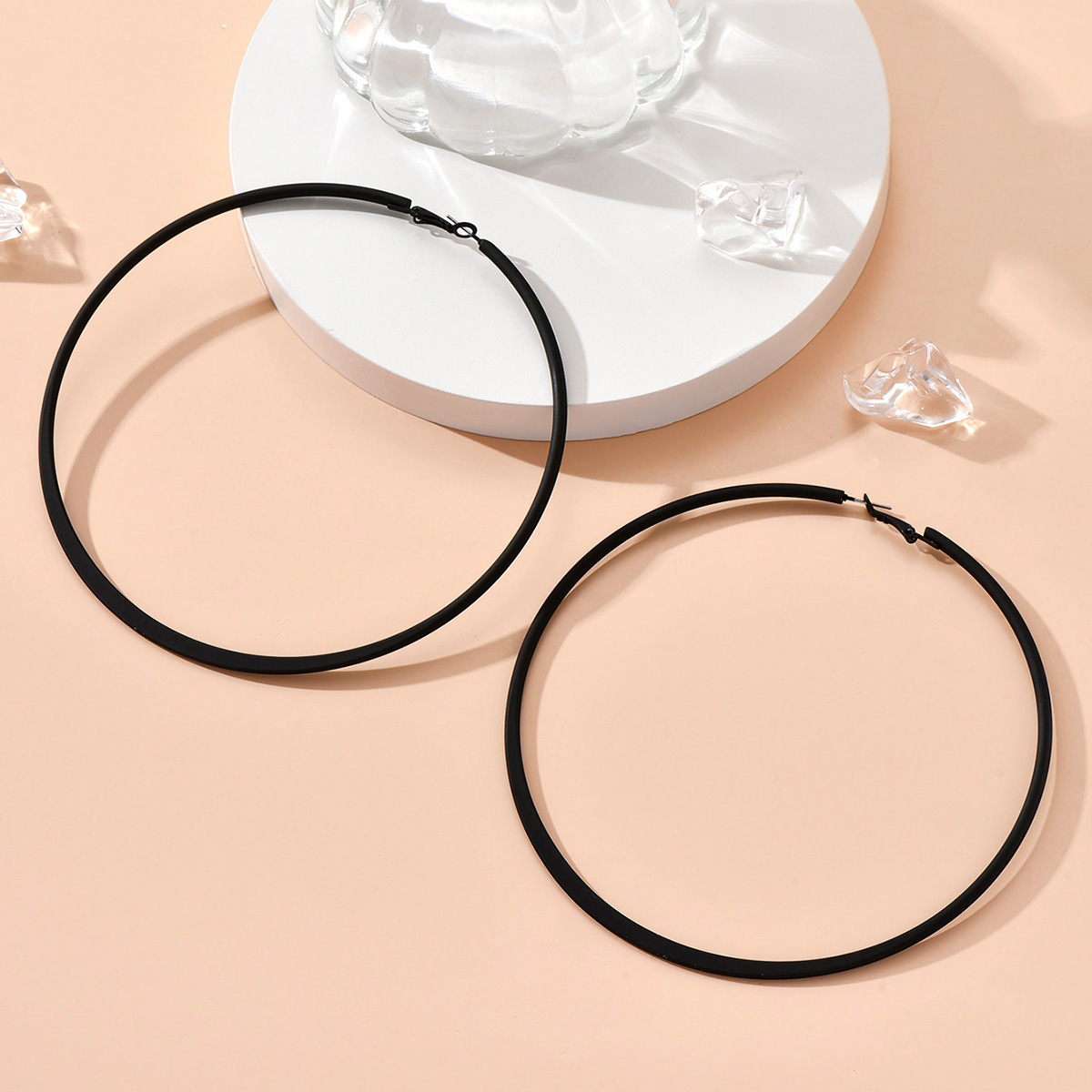 Fashion Geometric Synthetic Resin Spray Paint Earrings