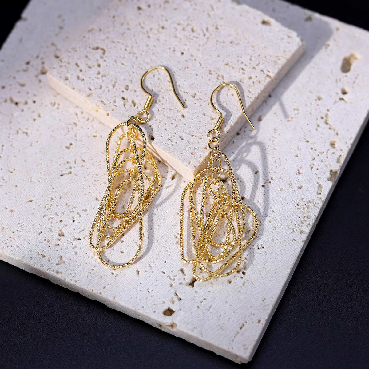 Simple Style Geometric Copper Ear hook Gold Plated Copper Earrings 1 Pair