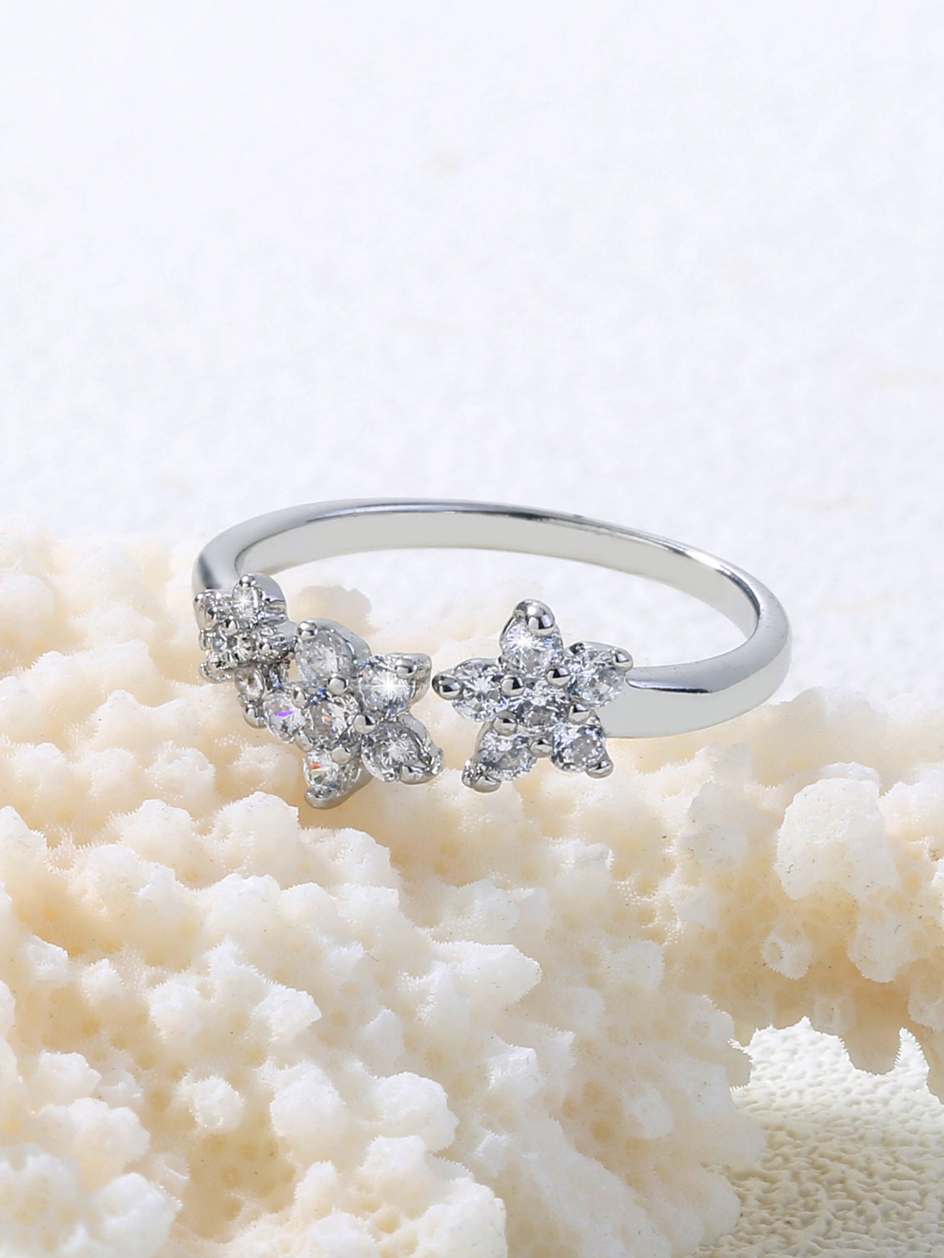 Fashion new jewelry simple five-pointed star flower opening zircon ring micro-set ladies adjustable 