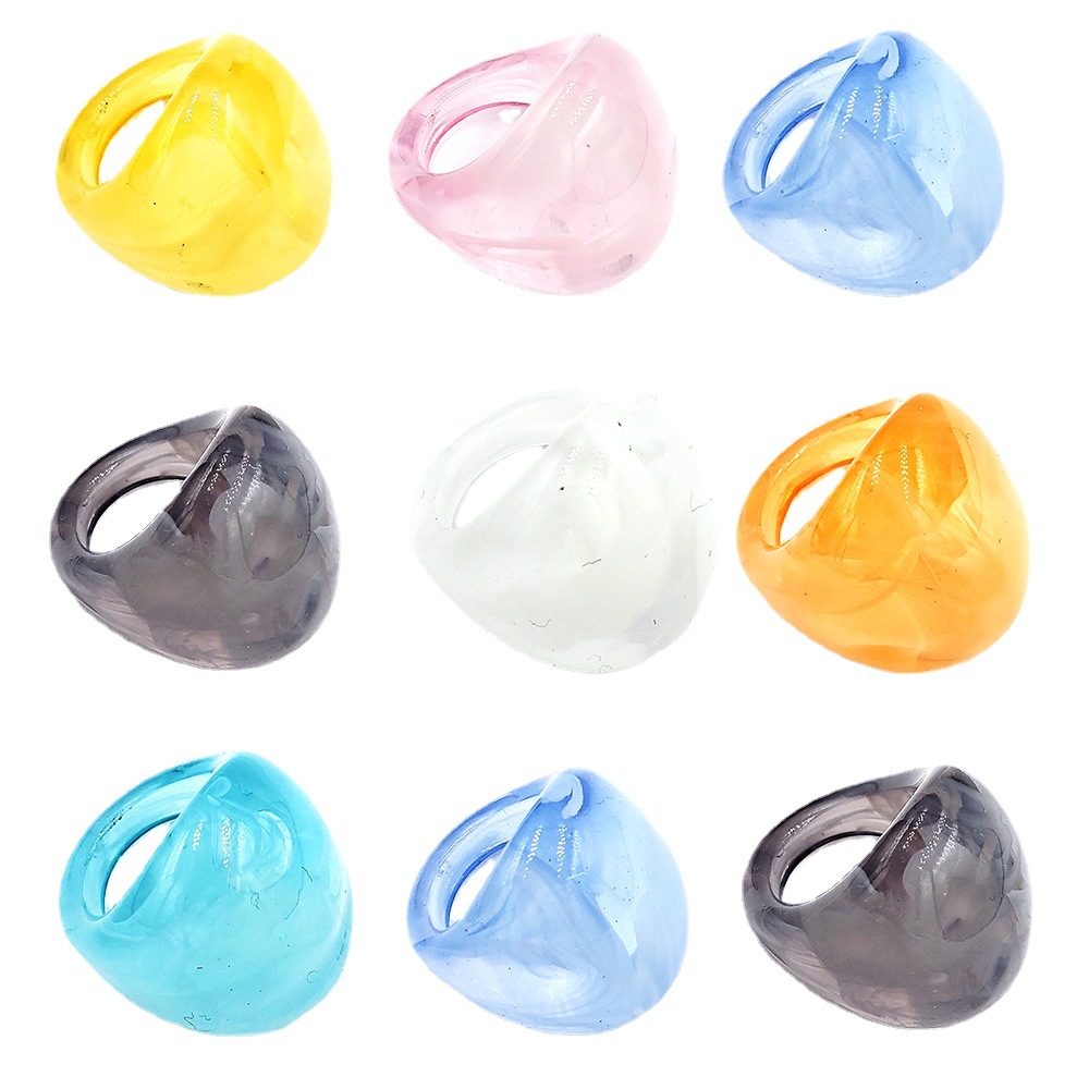 Fashion Transparent Acrylic Oval Ring